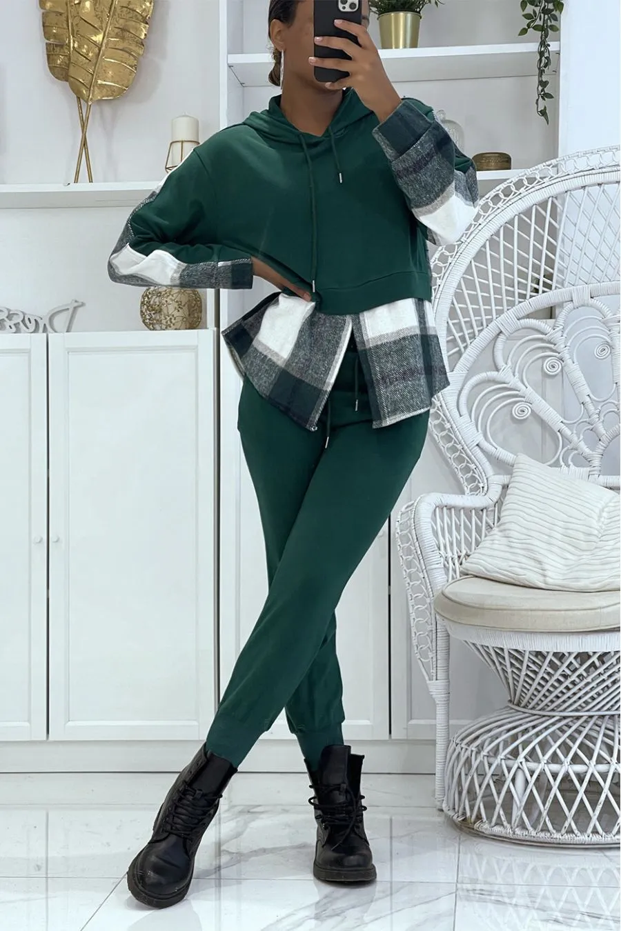 Ensemble de jogging vert canard avec pantalon effet push et sweet 2 en 1 sur chemise à carreaux tendance