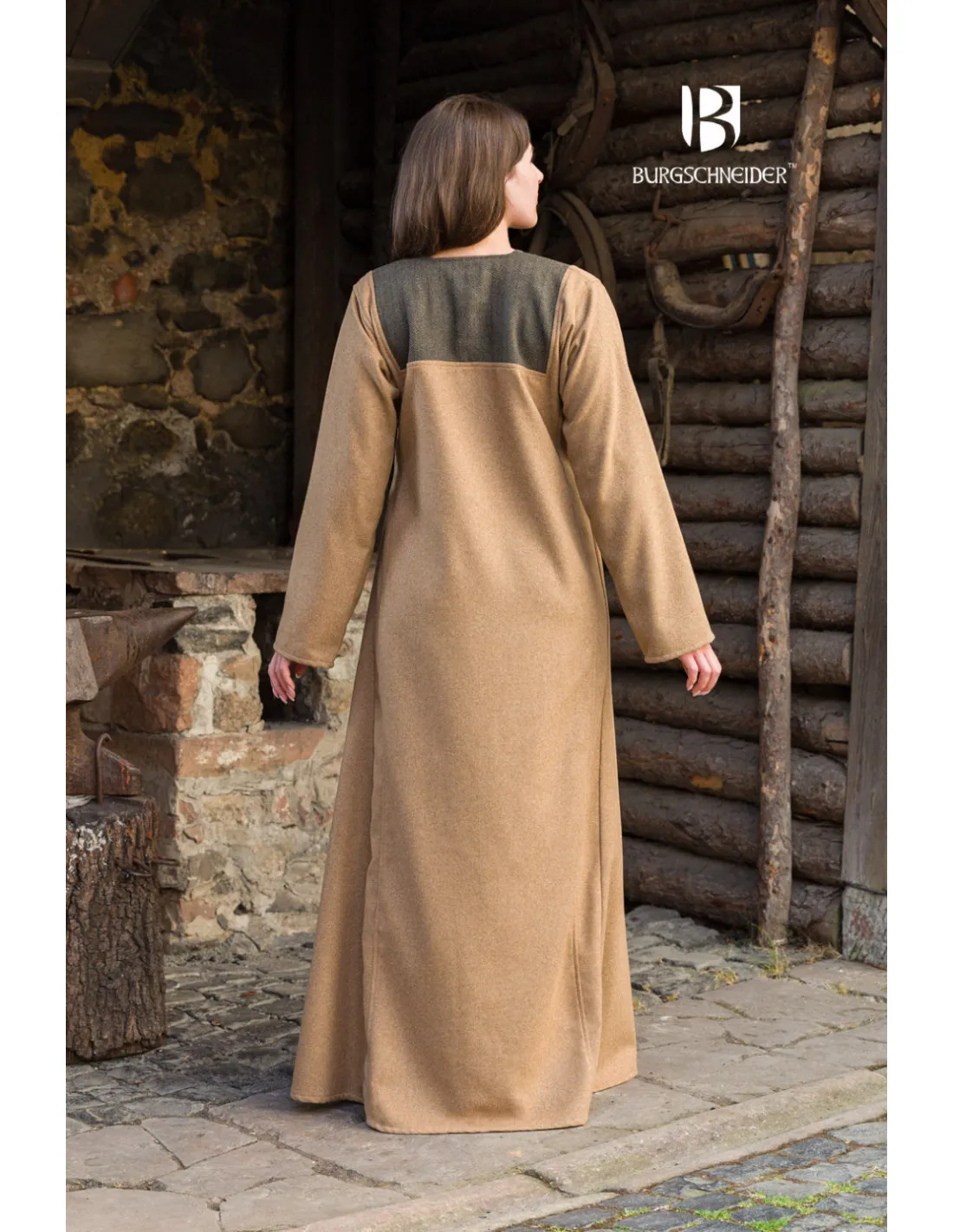 Robe médiévale modèle Rus Jadwiga, Camel ⚔️ Boutique Épées